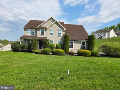 121 GREAT BEND WAY
