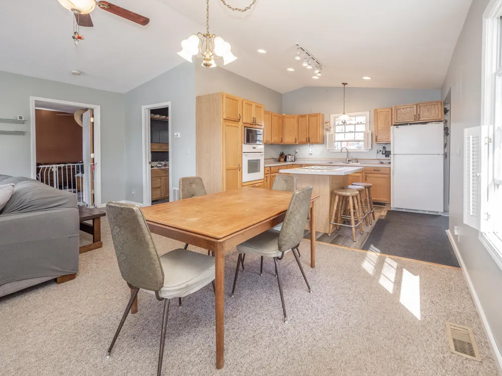 11915 Lakeway Street Plainwell, MI 49080