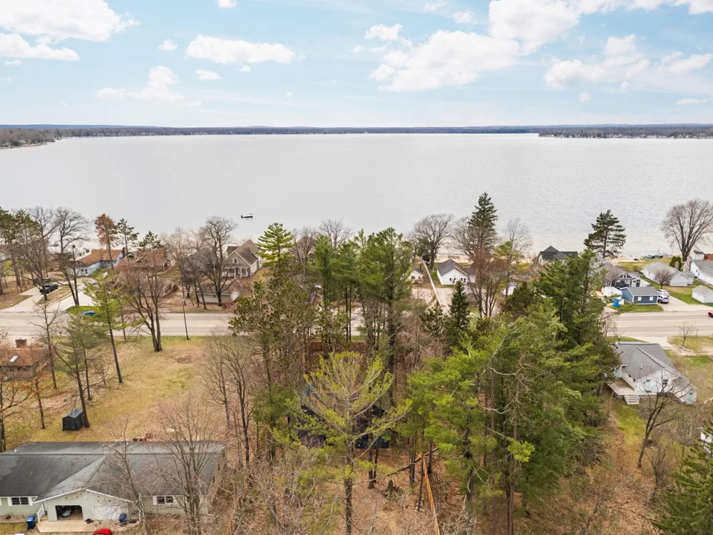 602 S King Street Lake City City, MI 49651