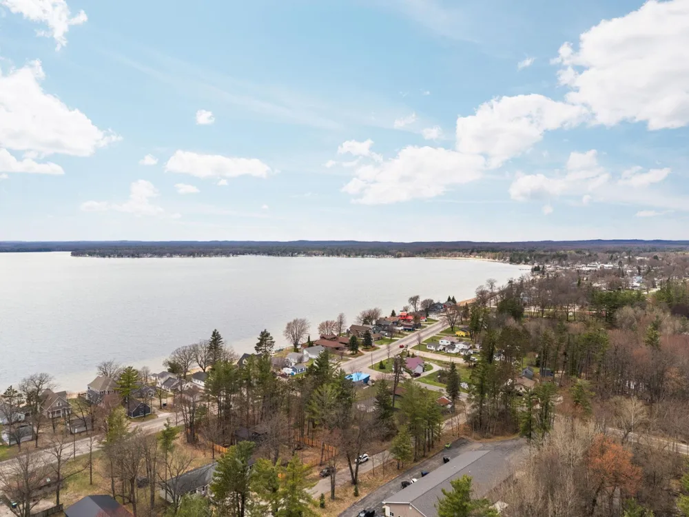 602 S King Street Lake City City, MI 49651