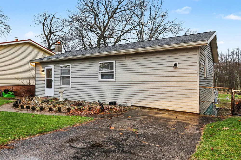 573 River Road Coldwater City, MI 49036