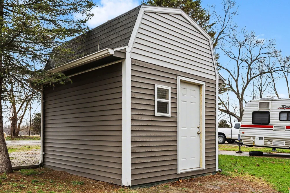 573 River Road Coldwater City, MI 49036