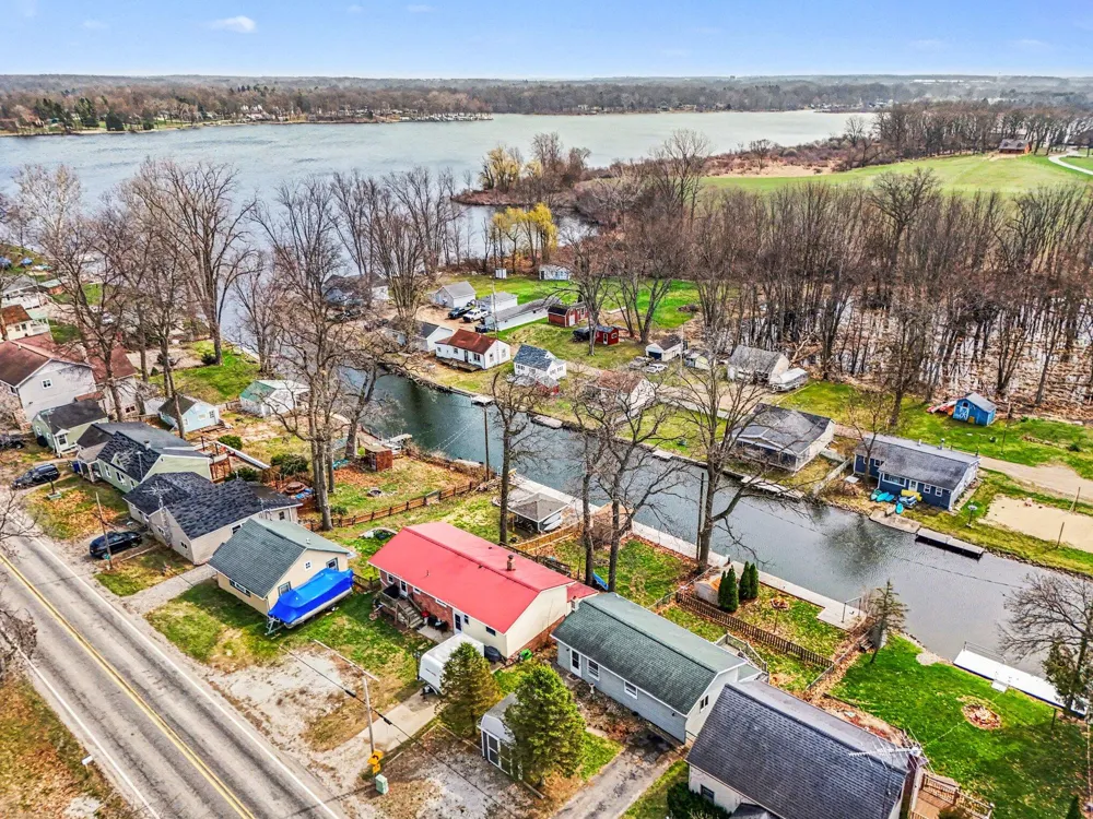 573 River Road Coldwater City, MI 49036
