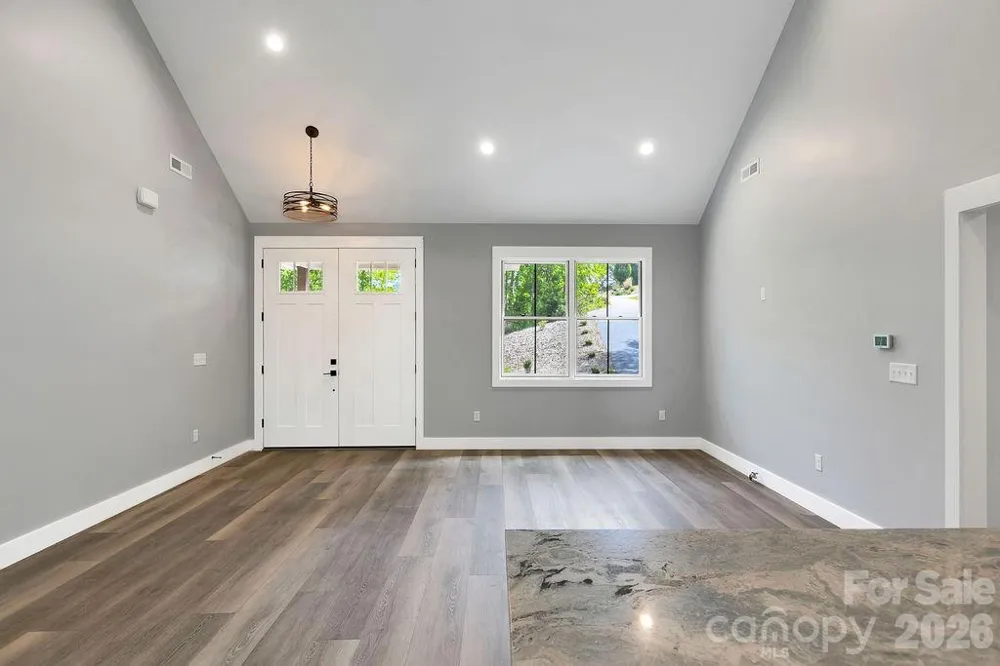 404 High Ridge Drive Mills River, NC 28759