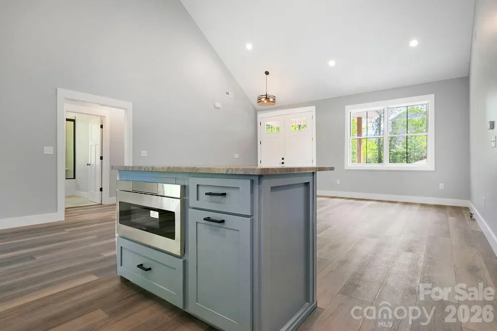 404 High Ridge Drive Mills River, NC 28759