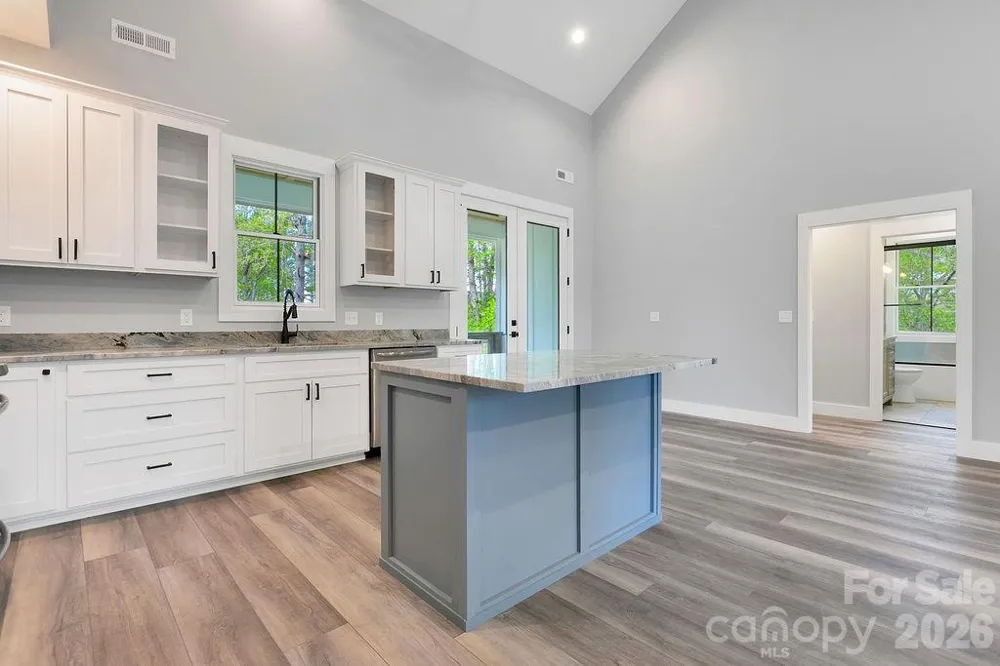 404 High Ridge Drive Mills River, NC 28759