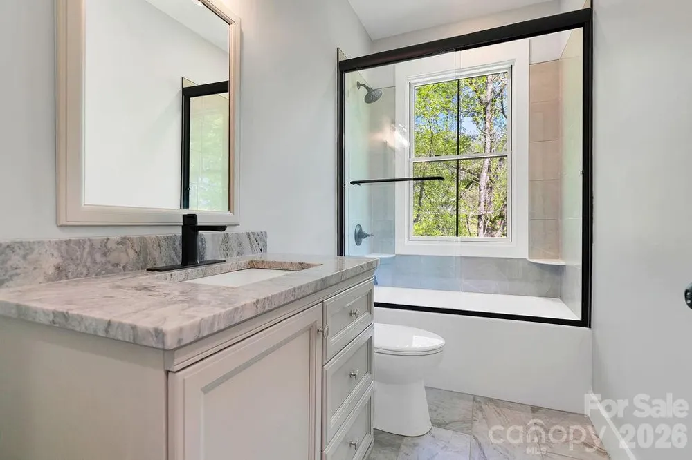 404 High Ridge Drive Mills River, NC 28759