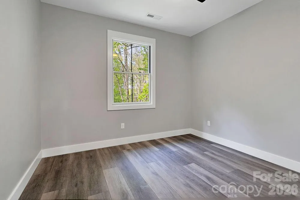 404 High Ridge Drive Mills River, NC 28759