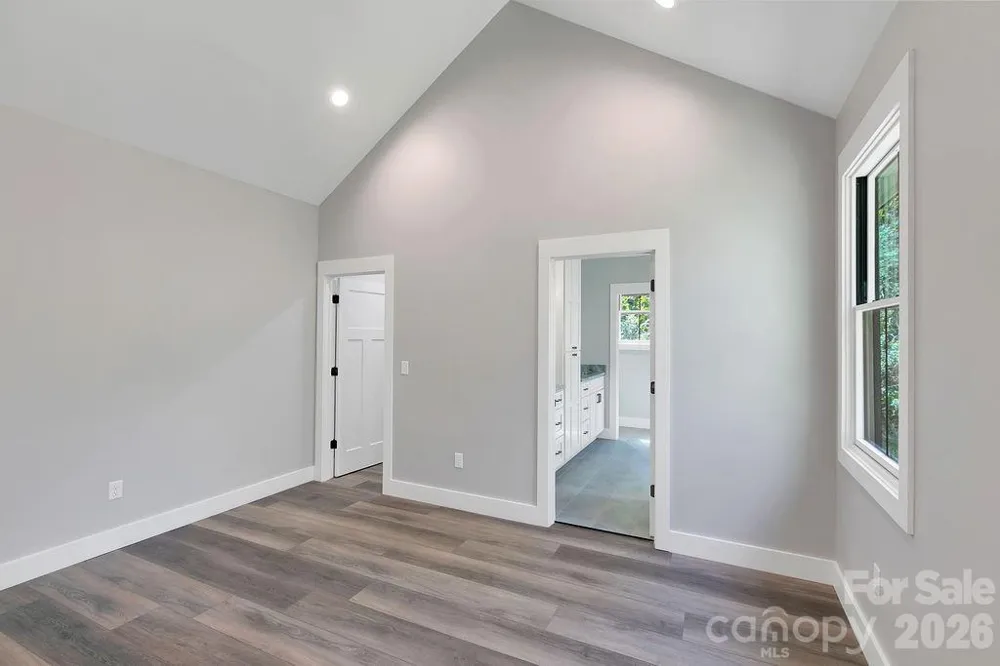 404 High Ridge Drive Mills River, NC 28759