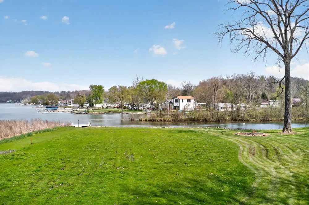 66175 South Drive Cassopolis, MI 49031