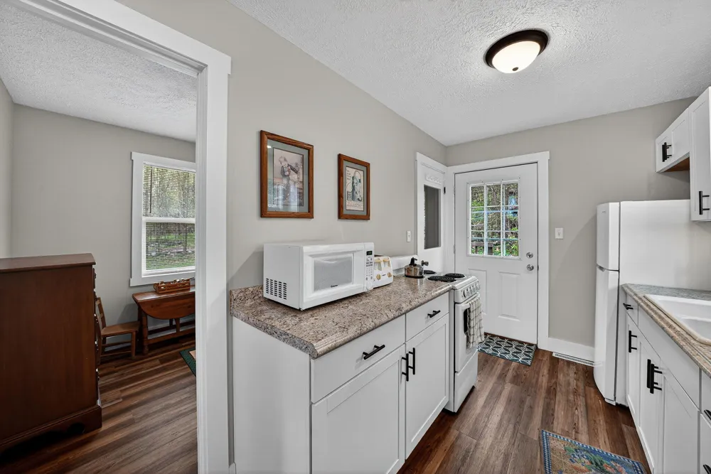66175 South Drive Cassopolis, MI 49031