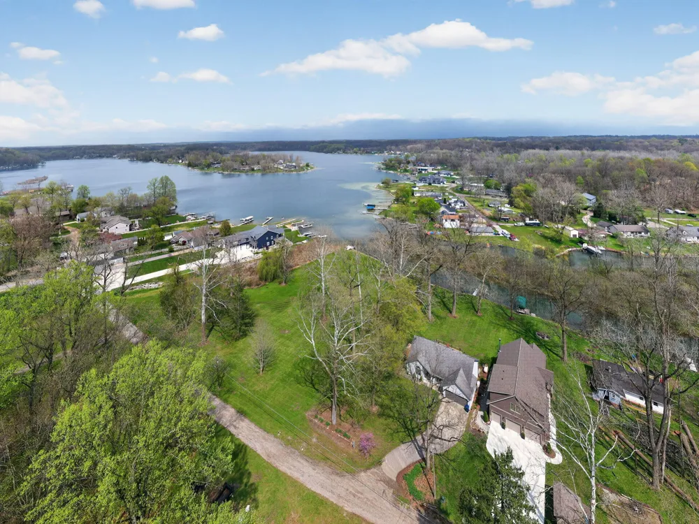 66175 South Drive Cassopolis, MI 49031
