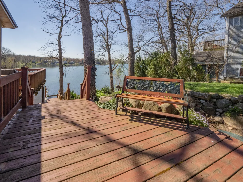 11915 Lakeway Street Prairieville Township, MI 49080