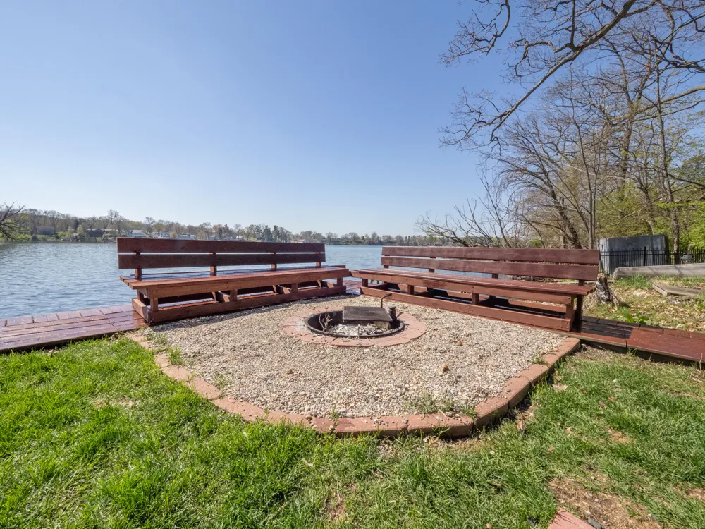 11915 Lakeway Street Prairieville Township, MI 49080