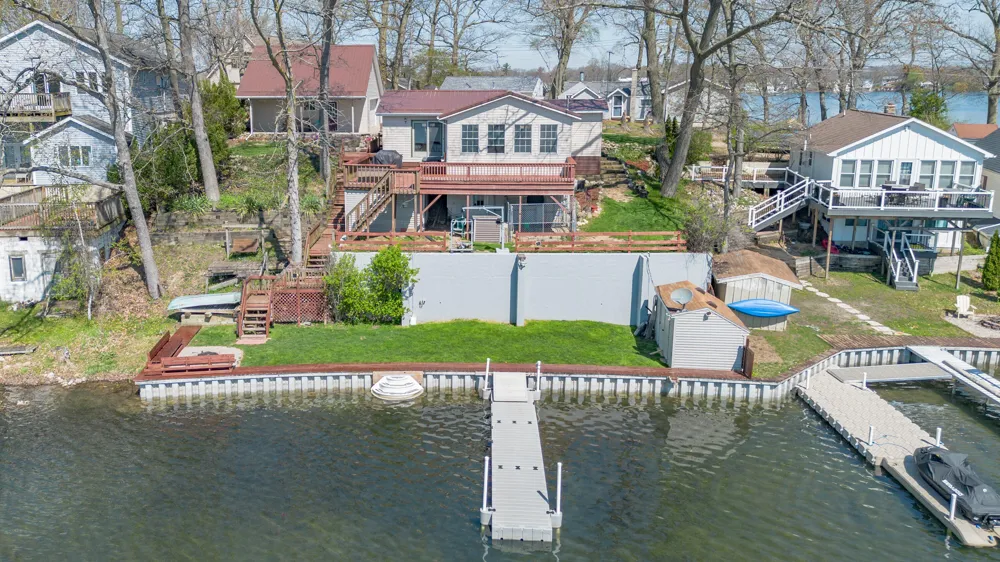 11915 Lakeway Street Prairieville Township, MI 49080