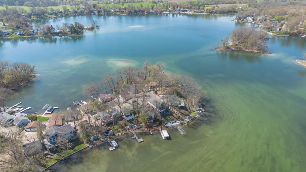 11915 Lakeway Street Prairieville Township, MI 49080