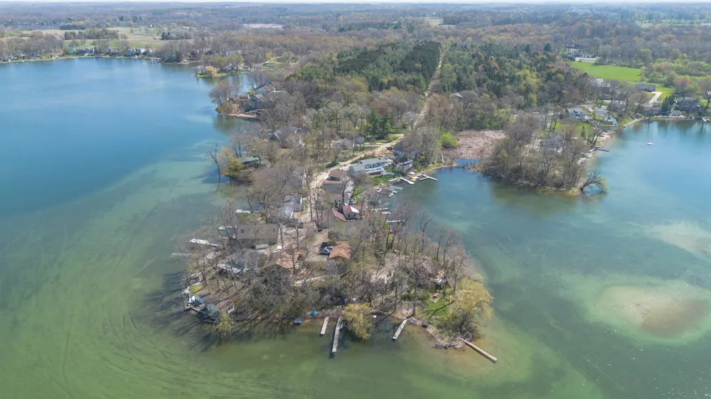 11915 Lakeway Street Prairieville Township, MI 49080