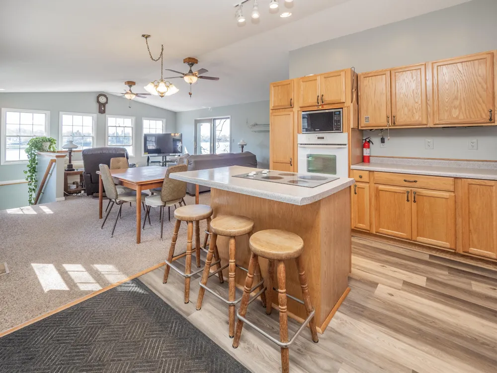 11915 Lakeway Street Prairieville Township, MI 49080