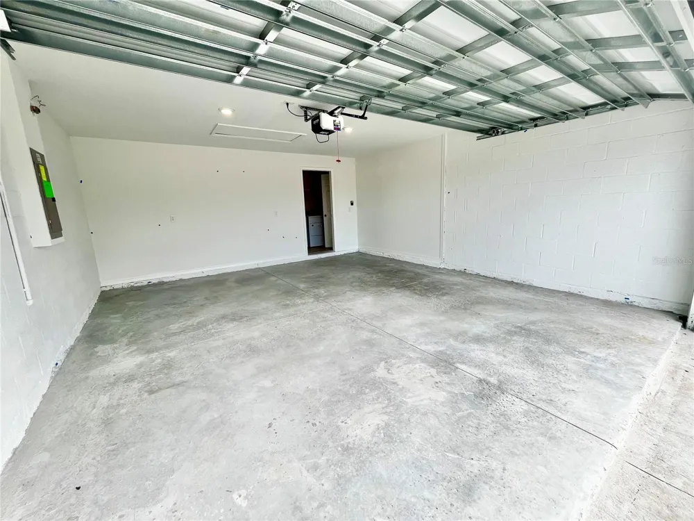 14664 GALLOP RUN DRIVE Lithia, FL 33547