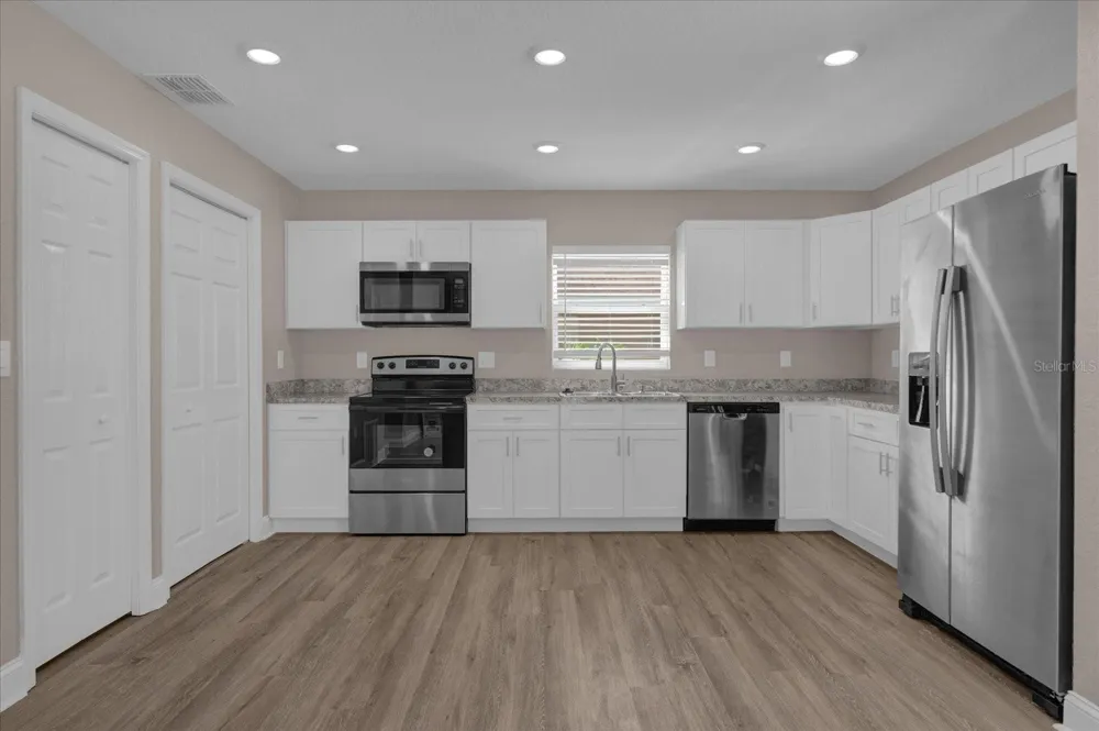324 AVENUE Y NE #B Winter Haven, FL 33881