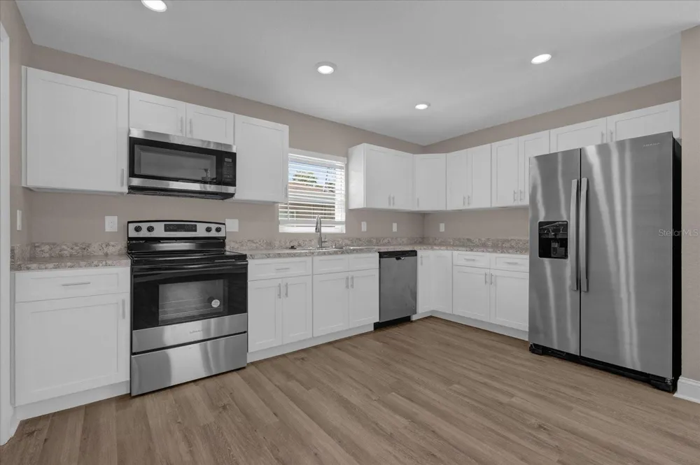 324 AVENUE Y NE #B Winter Haven, FL 33881