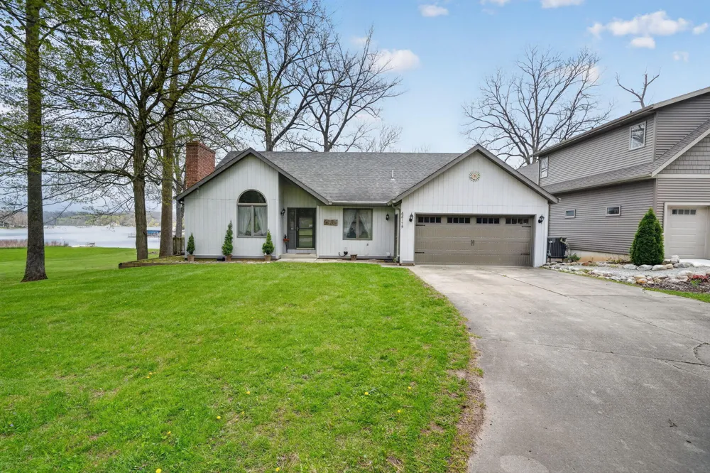 66175 South Drive Porter Township, MI 49031