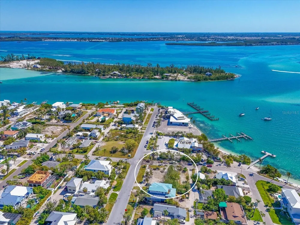 720 BROADWAY STREET Longboat Key, FL 34228