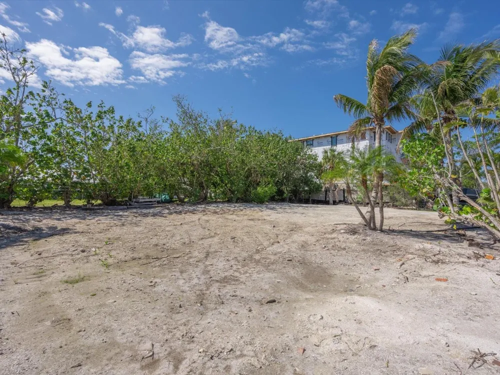 720 BROADWAY STREET Longboat Key, FL 34228
