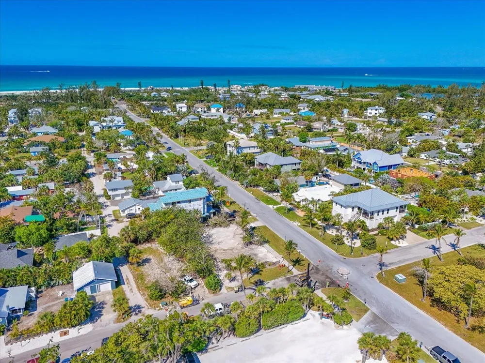 720 BROADWAY STREET Longboat Key, FL 34228