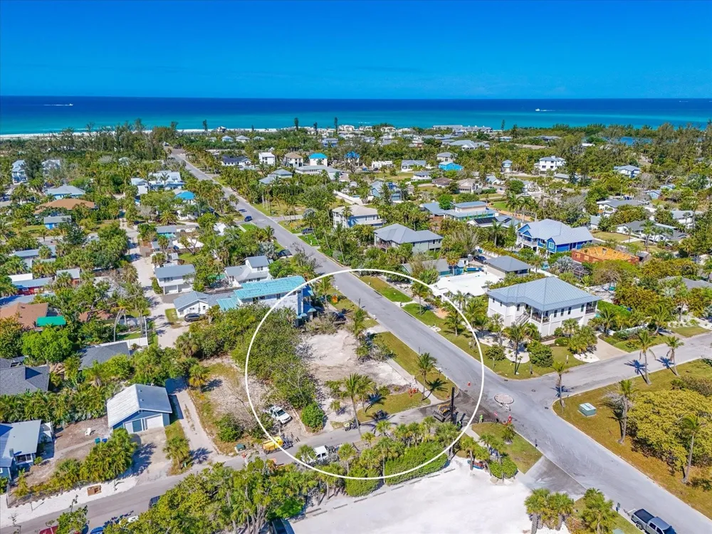 720 BROADWAY STREET Longboat Key, FL 34228