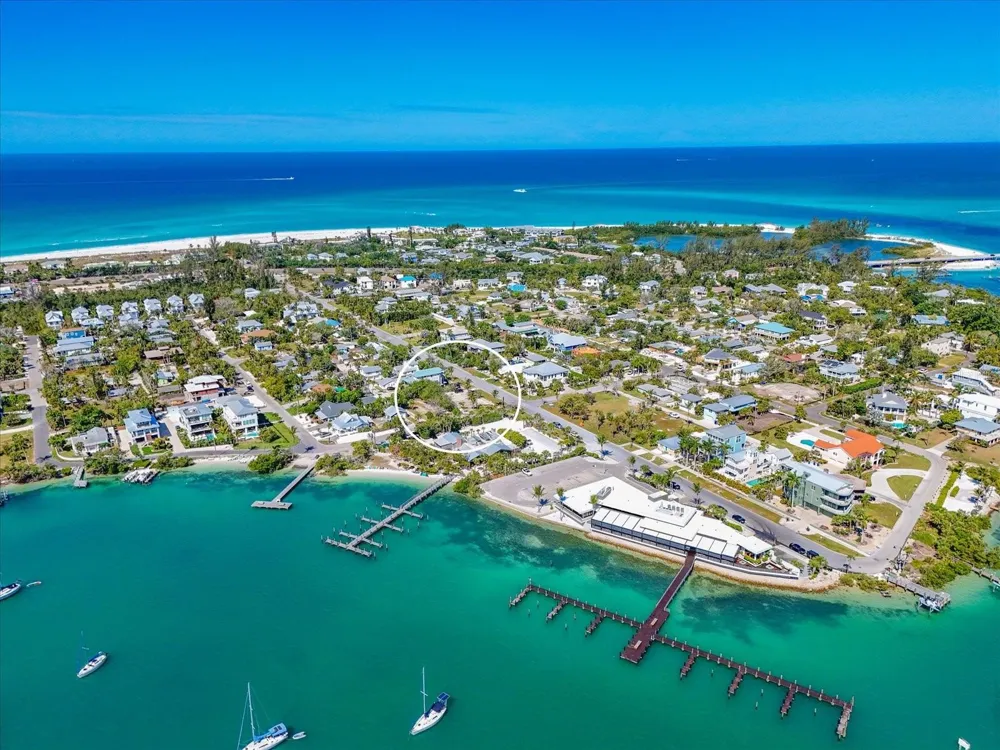720 BROADWAY STREET Longboat Key, FL 34228