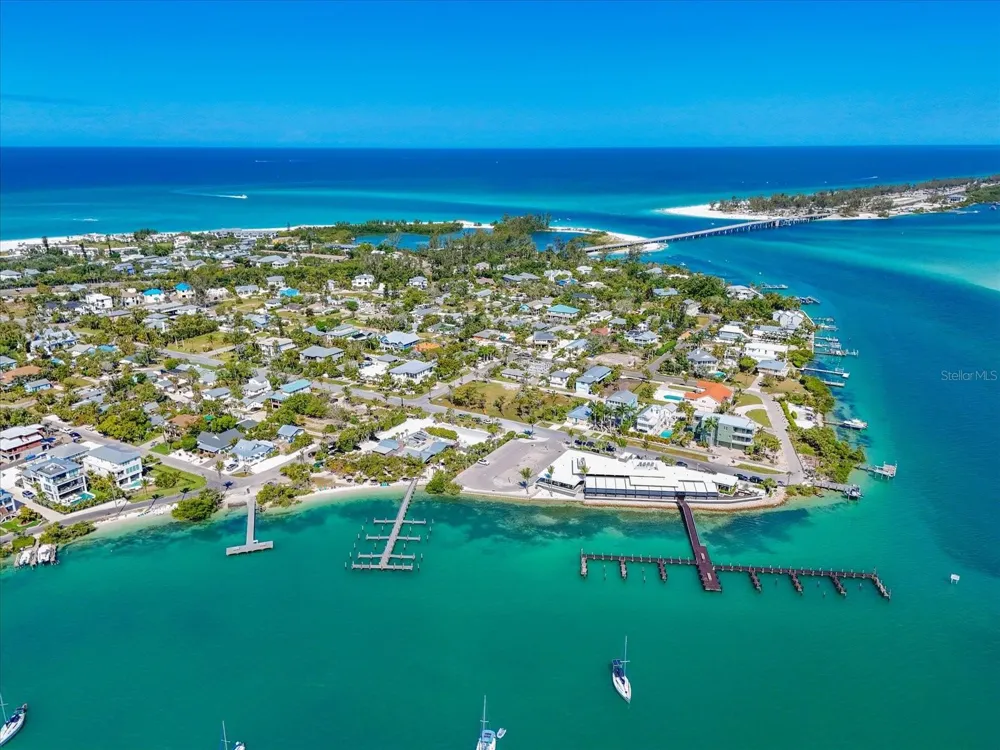 720 BROADWAY STREET Longboat Key, FL 34228