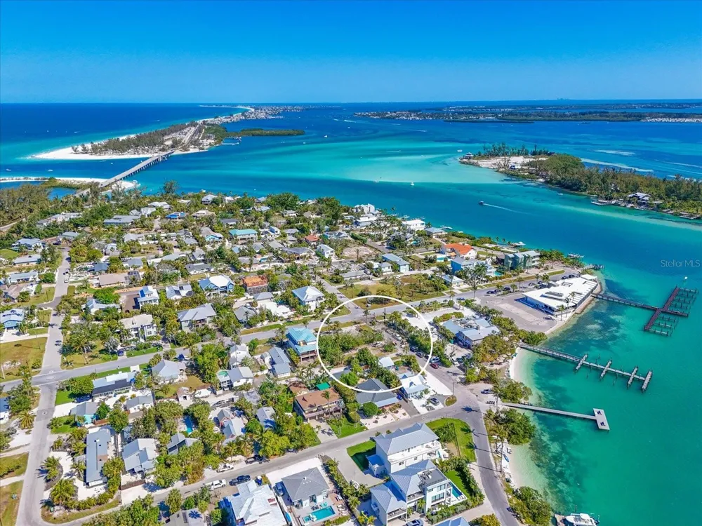 720 BROADWAY STREET Longboat Key, FL 34228