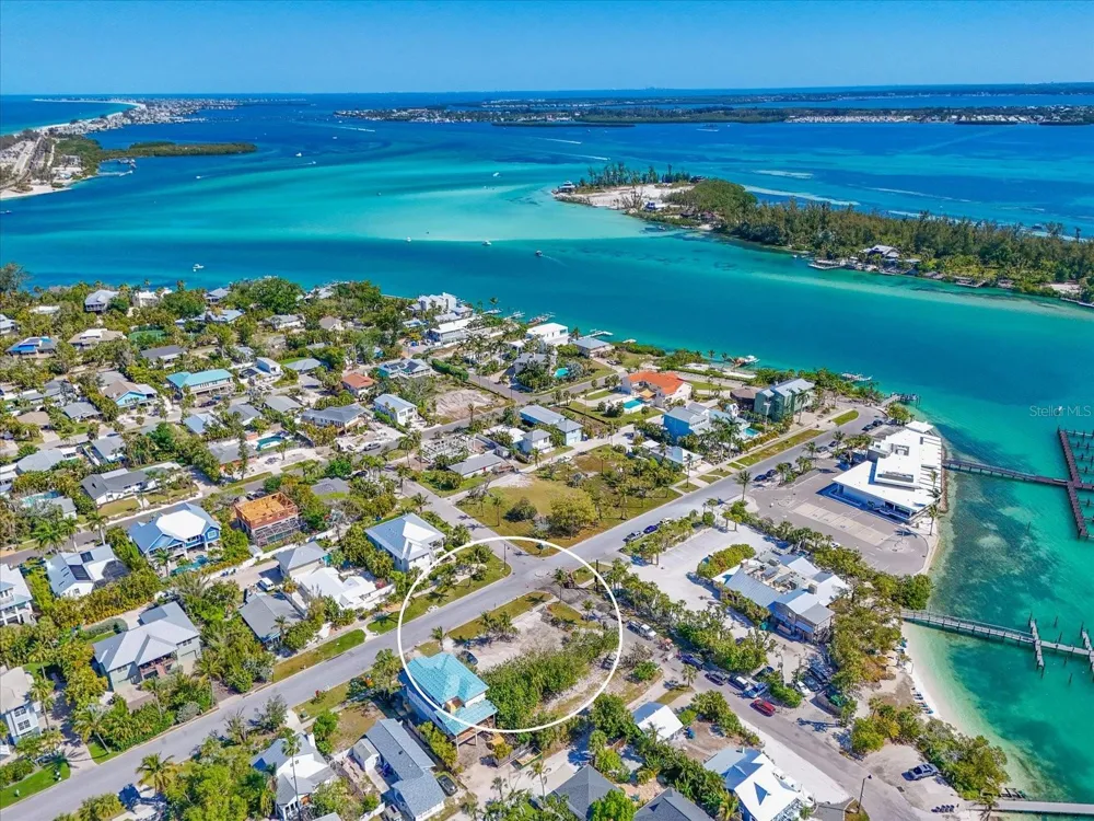 720 BROADWAY STREET Longboat Key, FL 34228