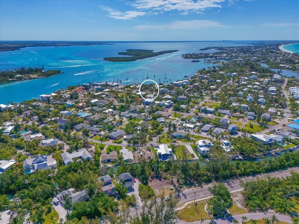 720 BROADWAY STREET Longboat Key, FL 34228