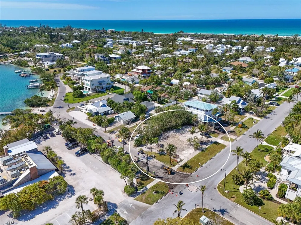 720 BROADWAY STREET Longboat Key, FL 34228