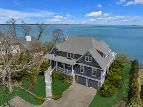 7225 Nassau Point Road