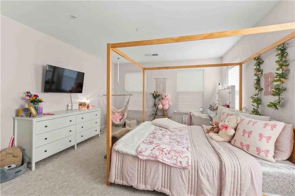 18 Singleton Way Peachtree City, GA 30269
