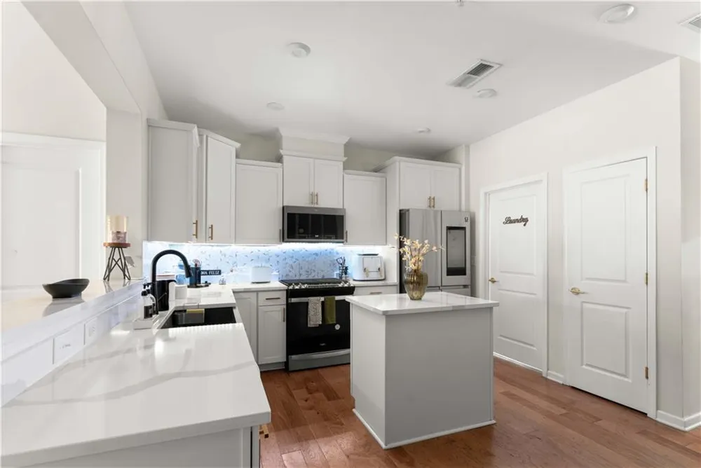 18 Singleton Way Peachtree City, GA 30269