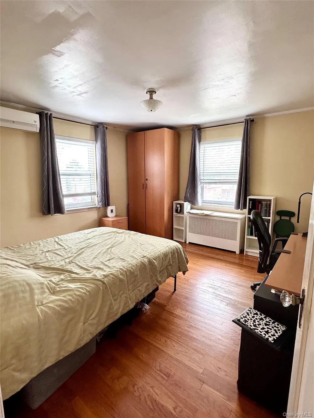 75-19 188th Street Fresh Meadows, NY 11366
