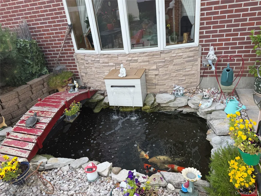 75-19 188th Street Fresh Meadows, NY 11366
