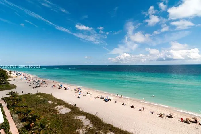 1830 S Ocean Dr #1708 Hallandale Beach, FL 33009