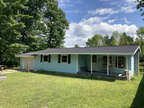 5240 Sumac Trail