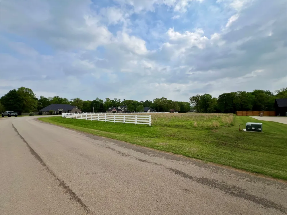 21027 Gatlinburg Road Bullard, TX 75757