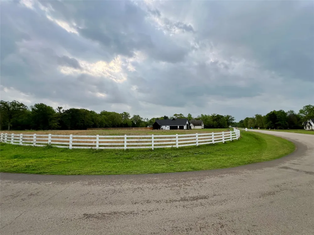 21079 Gatlinburg Road Bullard, TX 75757
