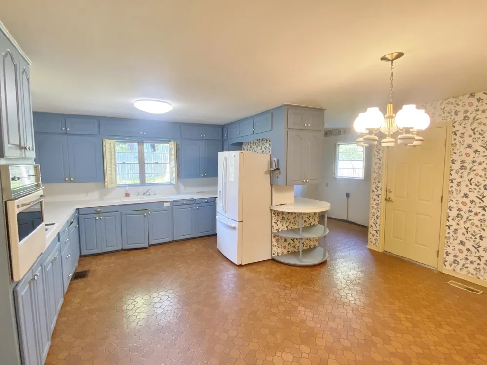 508 Dellwood Mt Pleasant, TX 75455