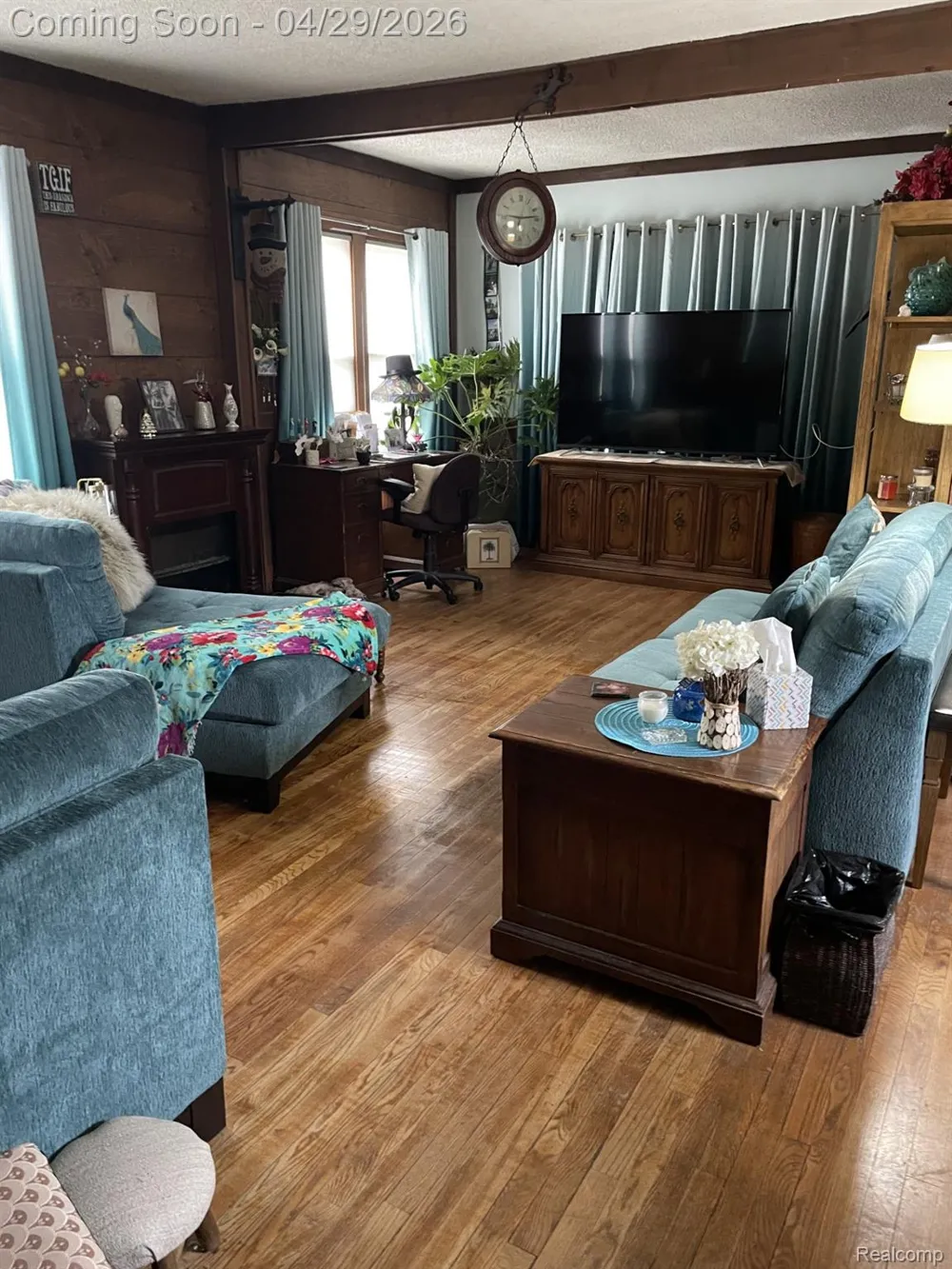 45236 Deshon Street Utica City, MI 48317