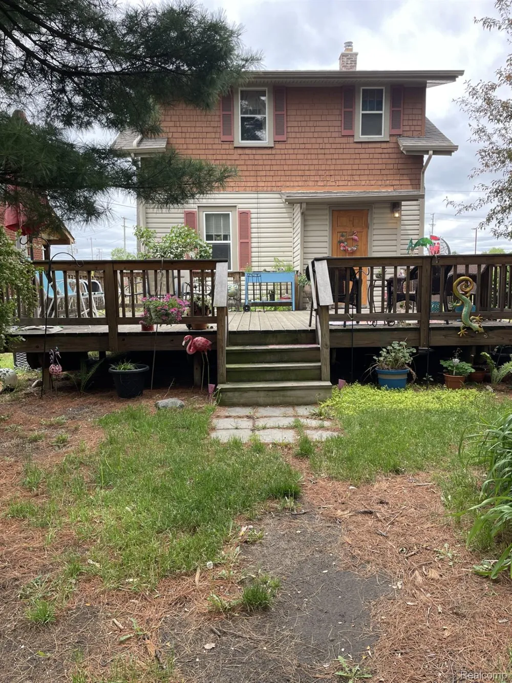 45236 Deshon Street Utica City, MI 48317