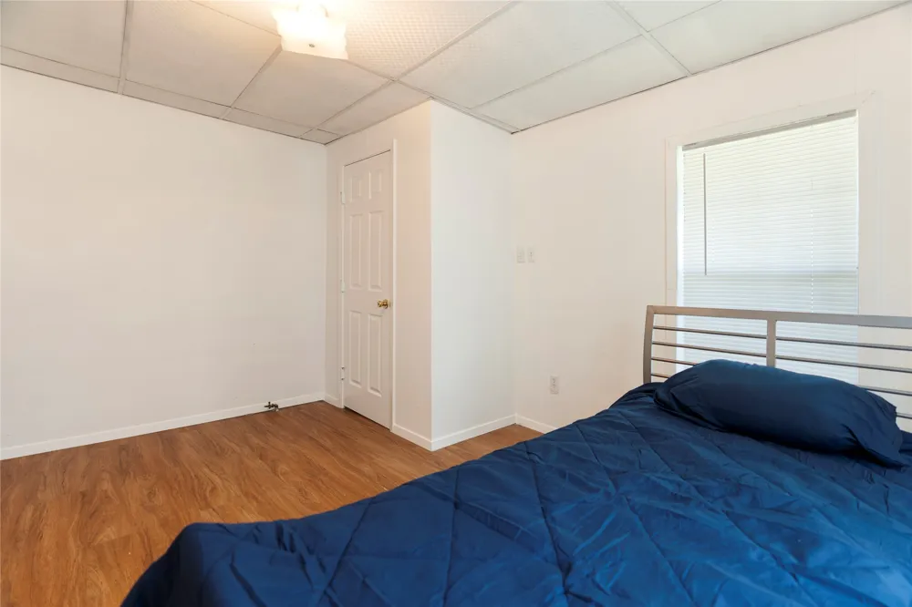 300 S Wall Street Itasca, TX 76055