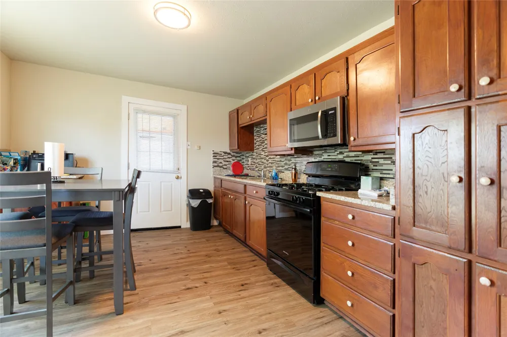 300 S Wall Street Itasca, TX 76055
